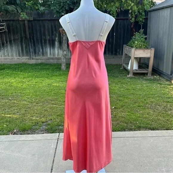 I.MAGNIN Vintage Maxi Lingerie Silky Peach V-Neck Size Small - Picture 2 of 6